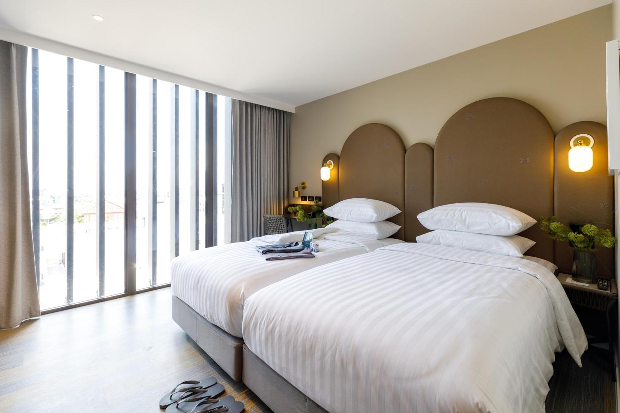 Benjarong Hotel Bangkok Ngoại thất bức ảnh
