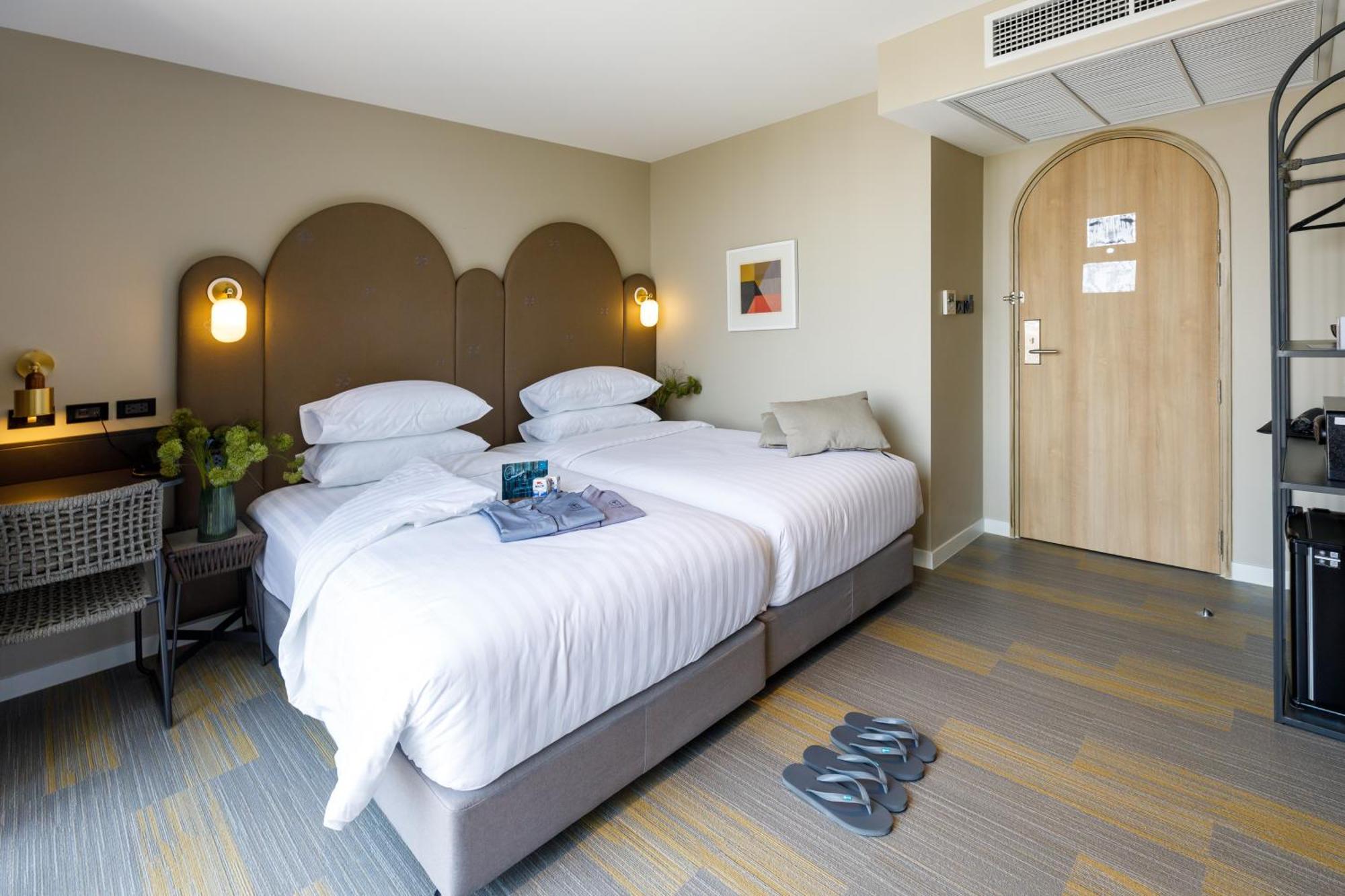 Benjarong Hotel Bangkok Ngoại thất bức ảnh