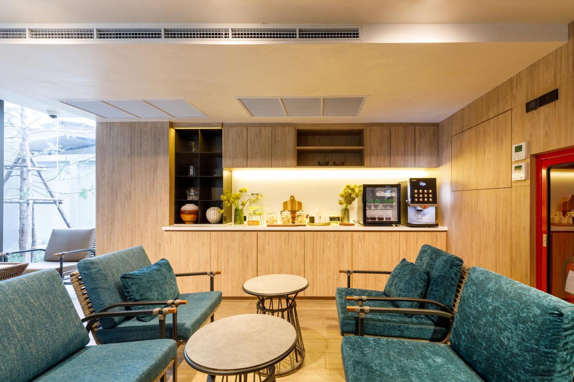 Benjarong Hotel Bangkok Ngoại thất bức ảnh