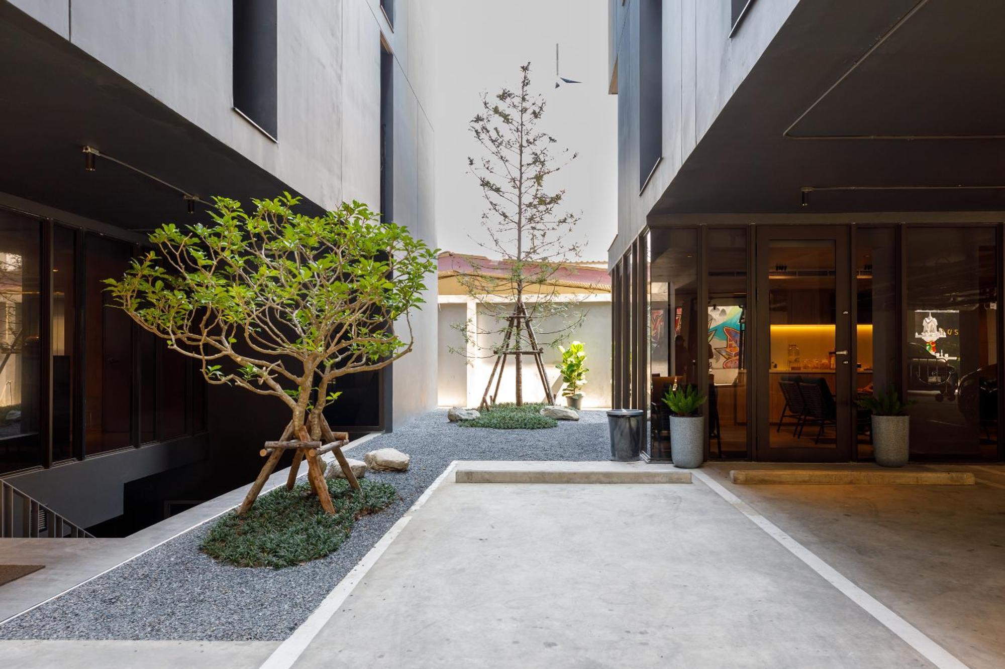 Benjarong Hotel Bangkok Ngoại thất bức ảnh